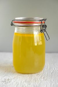 Hühnerbrühe