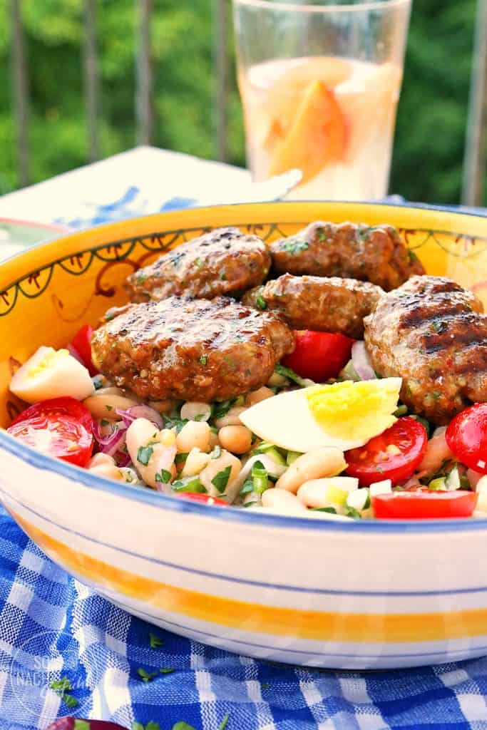 Weisse-Bohnen-Salat und Köfte - Antalya Piyazi