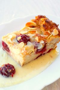 Kirschenmichel mit Vanillesoße