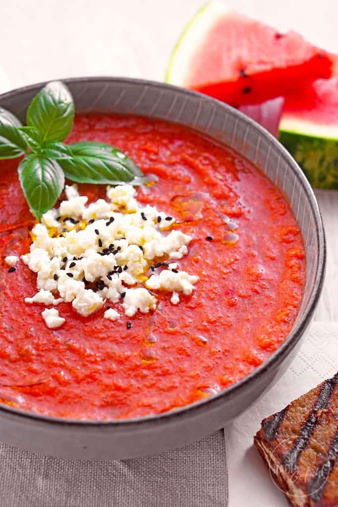 Eiskalte Gazpacho mit Wassermelone