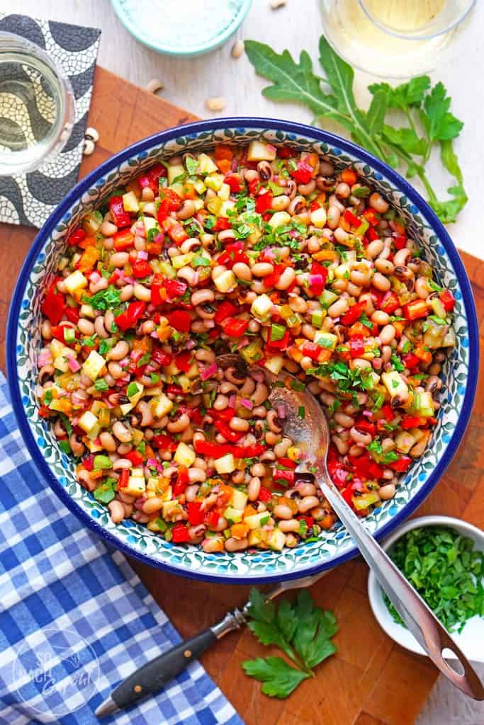 Portugiesischer Bohnensalat mit Paprika und Apfel