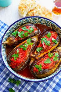 Imam Bayıldı - Geschmorte Auberginen, vegetarisch
