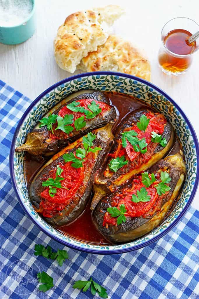 Imam Bayıldı - Geschmorte Auberginen, vegetarisch