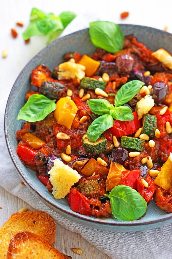 Caponata – Sizilianisches Auberginengemüse