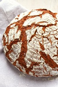 Bauernbrot mit Roggen und Dinkel