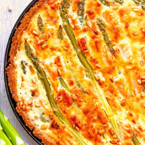 Spargel-Tarte mit Lachs