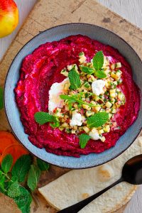 Rote Bete-Süßkartoffel-Dip mit Apfel-Salsa