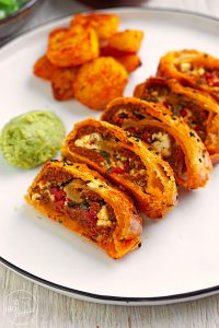 Hackfleischstrudel mit Schafskäse