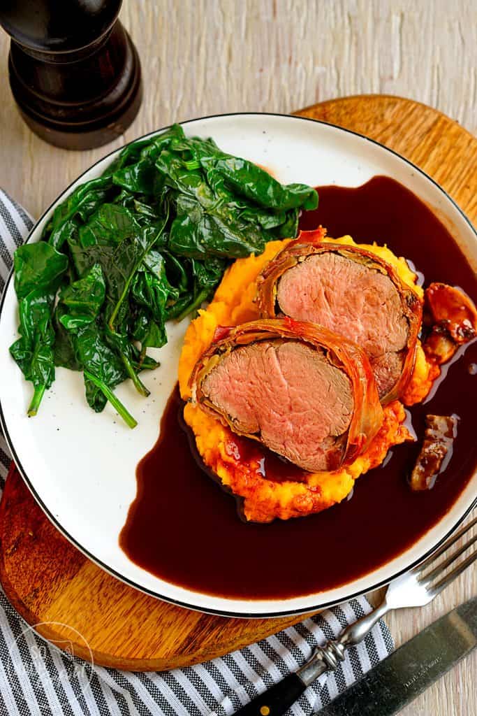 Kalbsfilet im Schinken-Steinpilzmantel