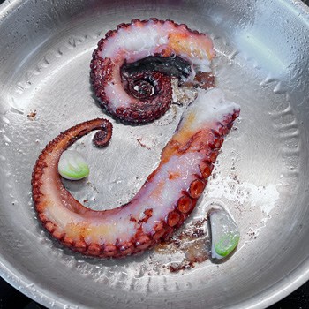 Pulpo anbraten