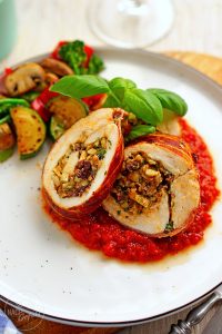 Mediterran gefüllte Hühnerbrust