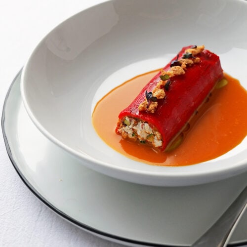 Röstpaprika mit Ziegenkäsefüllung