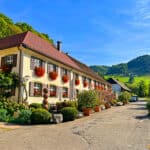 Romantikhotel Spielweg im Sommer